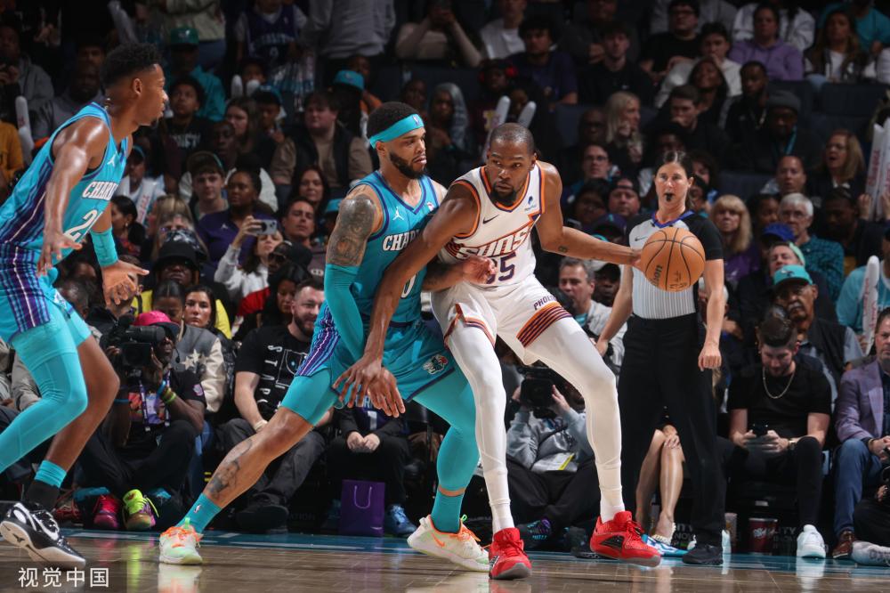 道路上的一 道路上的一