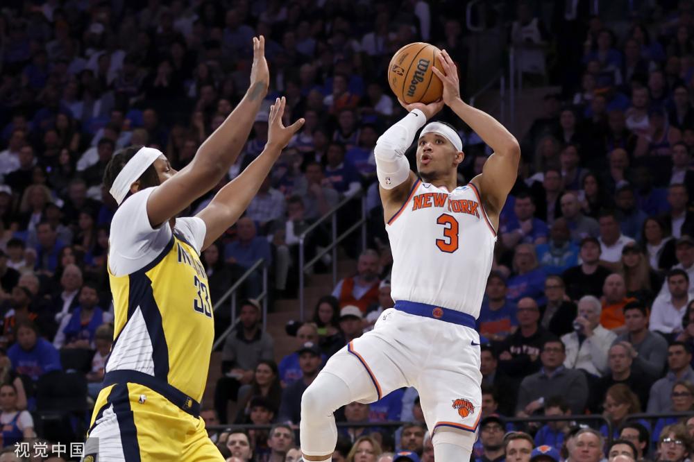 尽力局！布克17投12中得28分3板3助 惨败之下正负值-26.